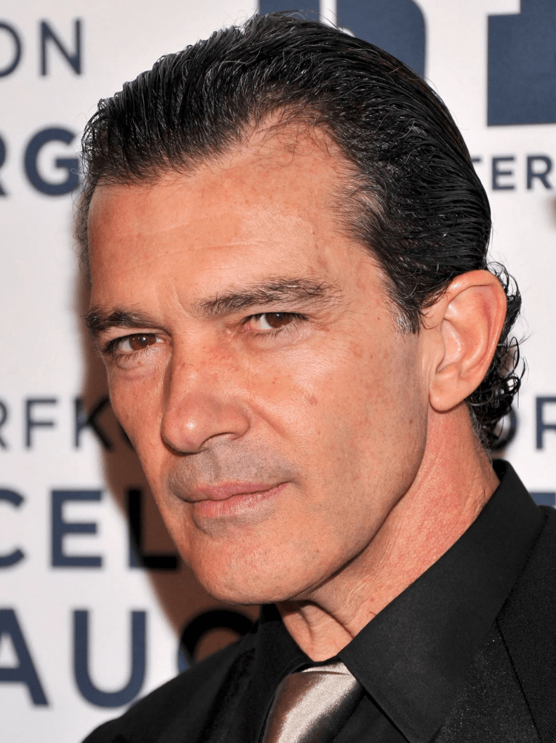 У экранизации Uncharted пополнение: к фильму присоединился Антонио Бандерас - изображение обложка