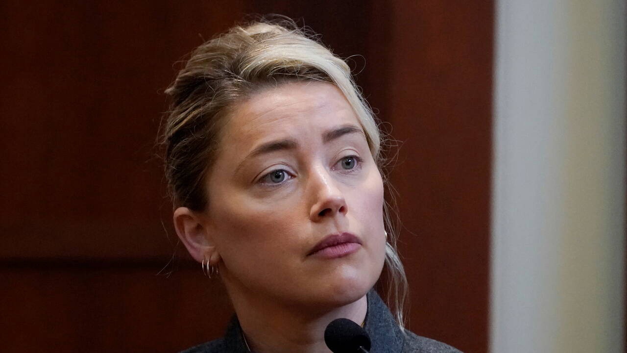 Обложка: Эмбер Хёрд на судебном процессе