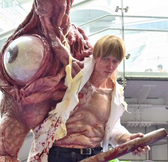 Это самый невероятный косплей по Resident Evil в мире - изображение обложка