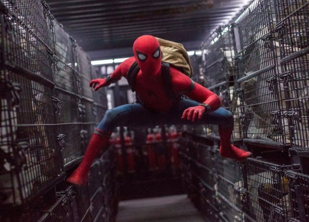 Как изменятся отношения Питера и Мэй Паркер после «Возвращения домой»? - изображение обложка