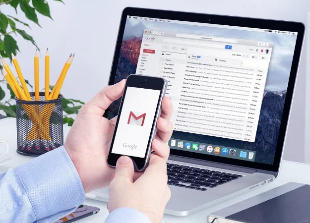 Новое обновление Gmail позволит скачивать письма - изображение обложка