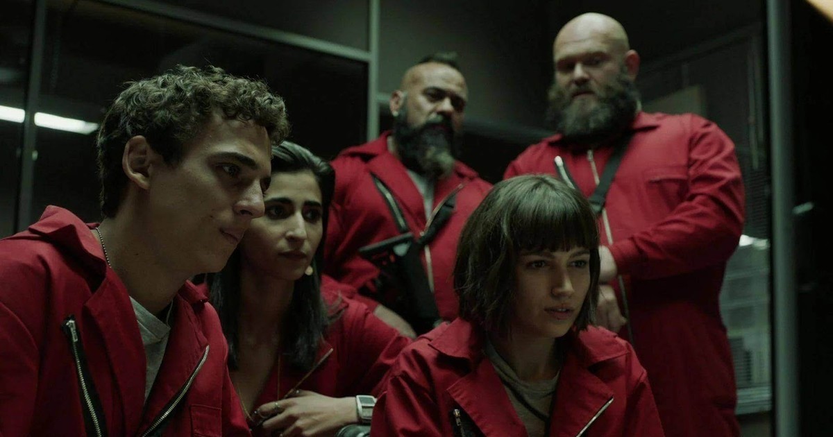 Вышли персональные постеры второй части финального сезона «Бумажного дома» - изображение обложка