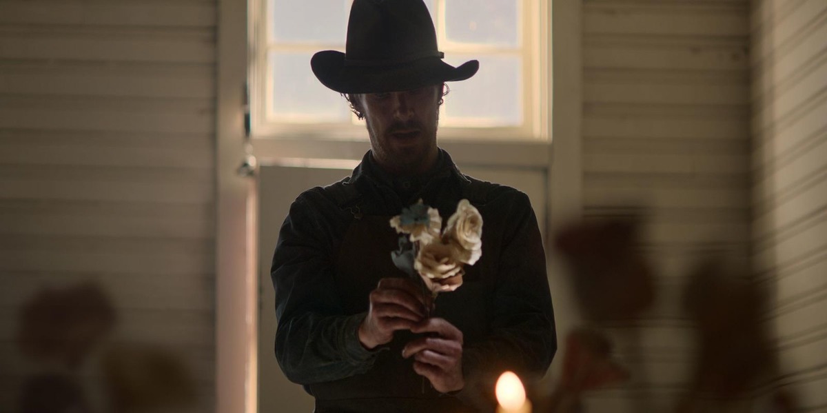 Обложка: Кадр из фильма «Власть пса»