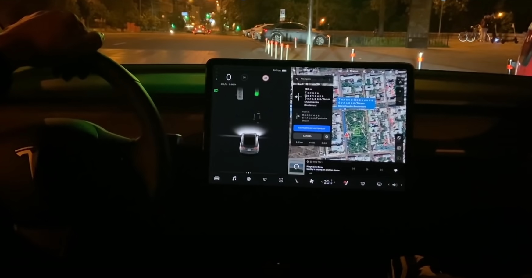 Украинец поставил на свою Tesla взломанный автопилот и прокатился с ним по Киеву - изображение обложка