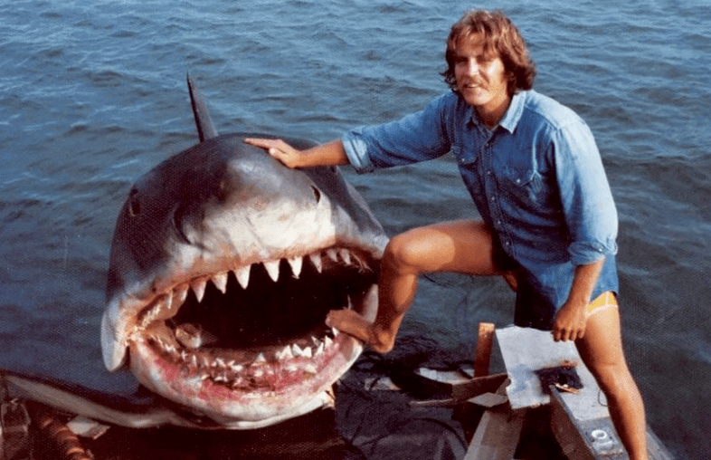 Старые фильмы Стивена Спилберга возглавили прокат в США - изображение обложка