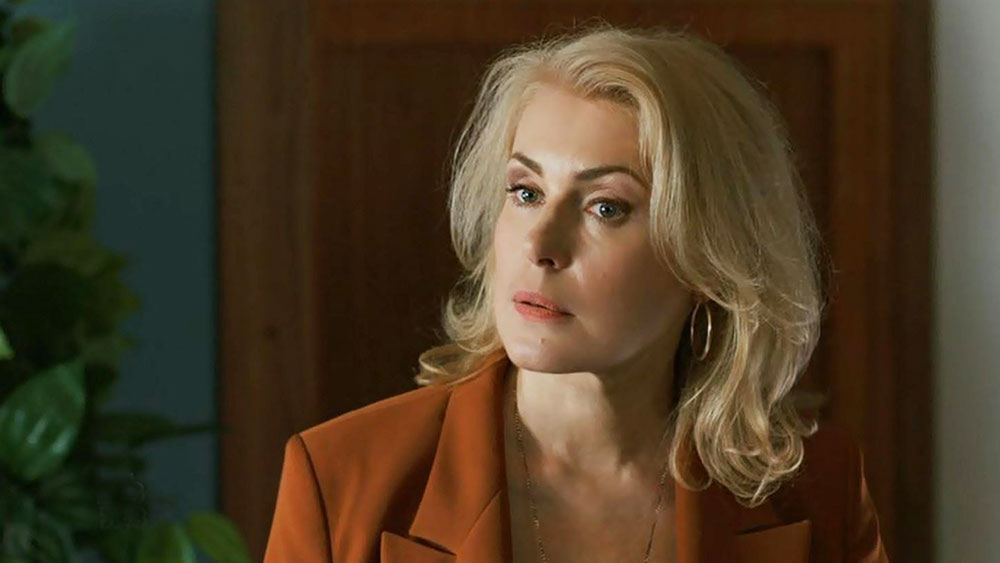 Instagram ограничил подписку на аккаунт Марии Шукшиной на фоне её слов о вакцинации - изображение обложка