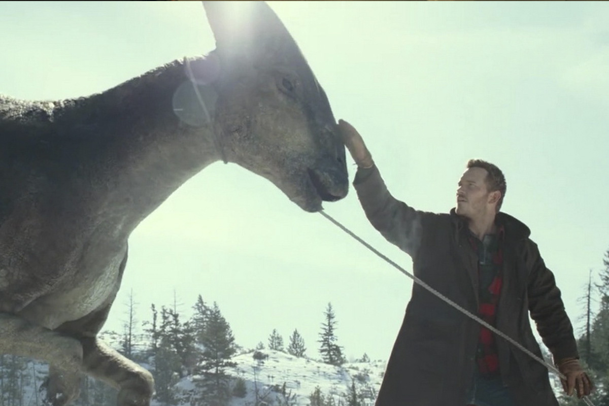 Обложка: Кадр из трейлера фильма «Мир Юрского периода: Господство»