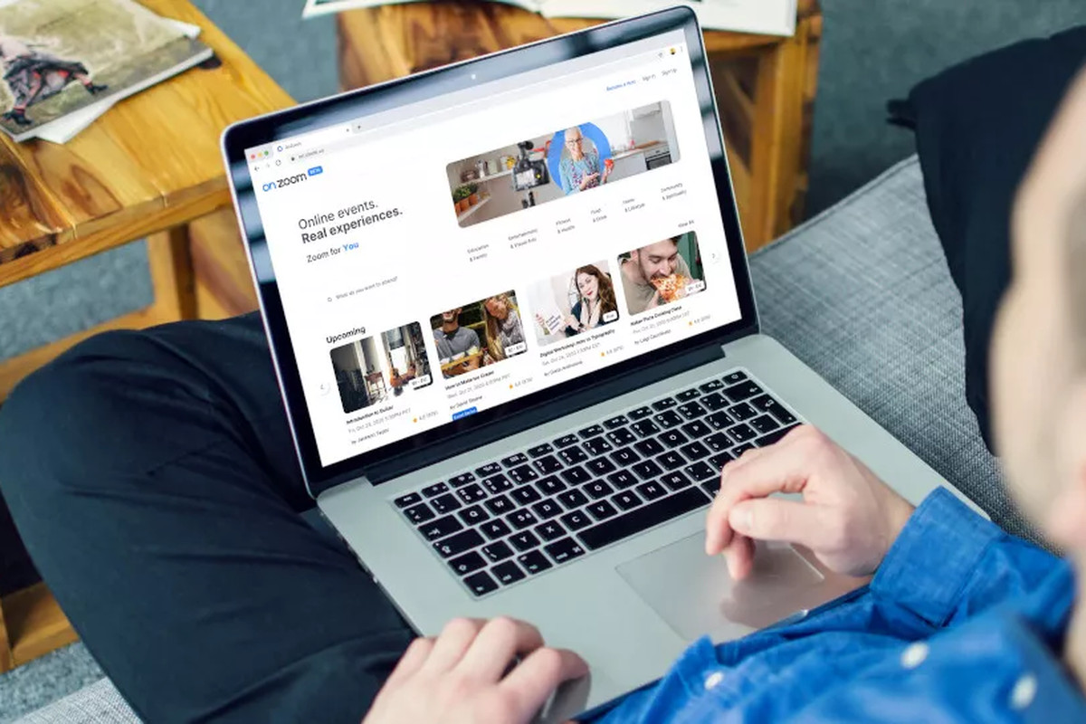 Zoom серьезно обновился: зашифрованные видеоконференции, поддержка сторонних приложений и другое - изображение обложка