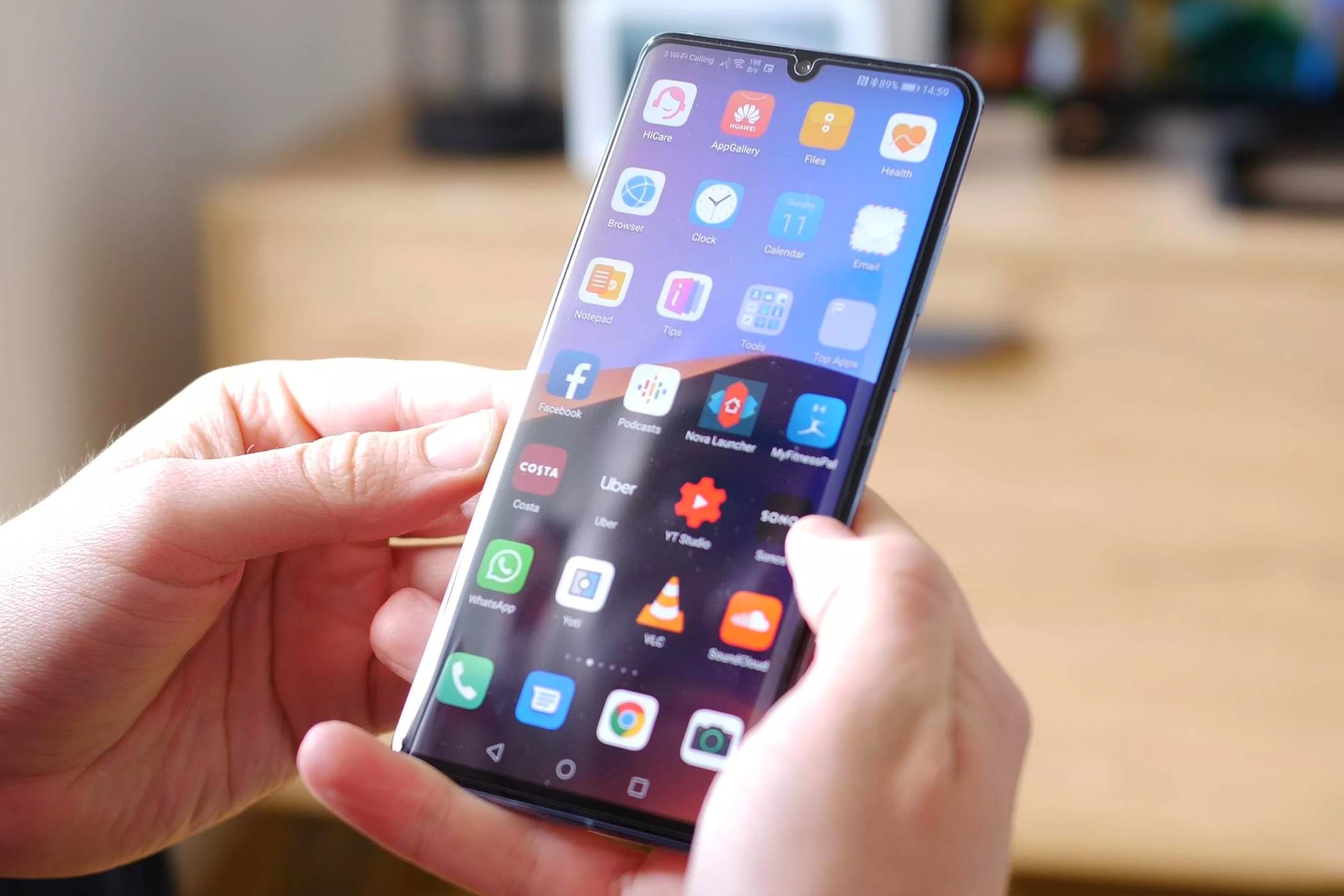 Опубликован список из 36 смартфонов и планшетов Huawei, которые в апреле получат EMUI 10.1