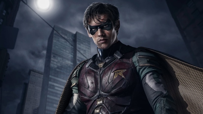 Бэтмен сошел с ума и устроил бойню в трейлере финальной серии первого сезона «Титанов» - изображение обложка