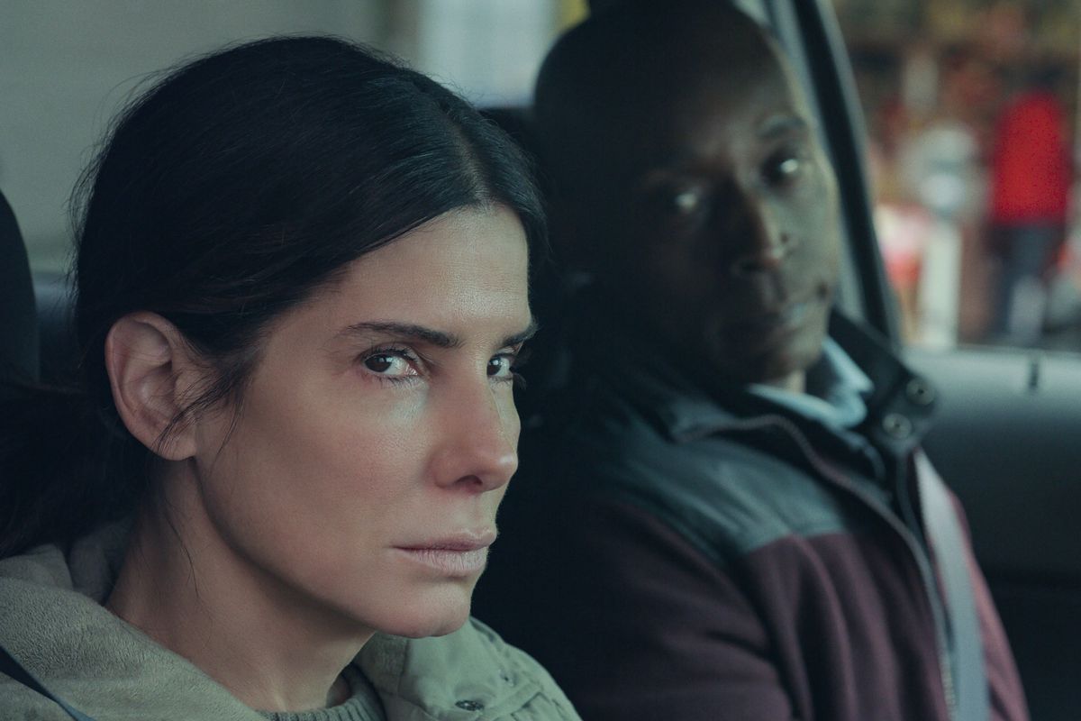 Драма с Сандрой Буллок «Непрощённая» возглавила топ популярных фильмов Netflix - изображение обложка