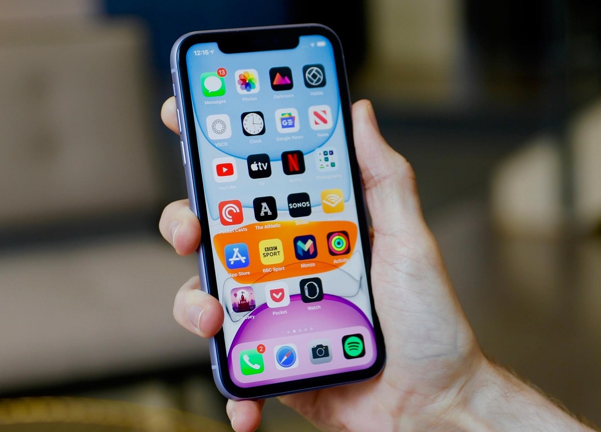 Топ-20 приложений больше всего следящих за российскими пользователями - изображение обложка