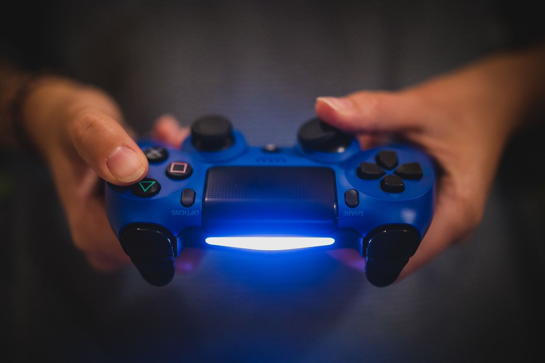 DualShock 5 будет совместим с PS4? Так сказано на сайте PlayStation - изображение обложка