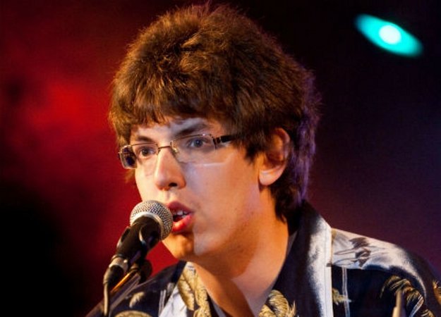 Автор «Белой стрекозы любви» начал снимать ОЧЕНЬ странные видеоролики - изображение обложка