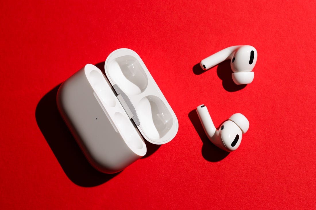В России начались официальные продажи AirPods Pro - изображение обложка