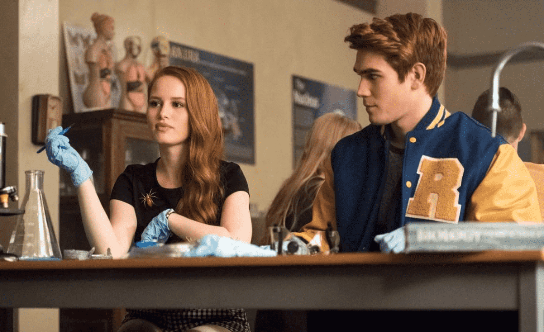 Как смотреть фильмы на Netflix вместе со своими друзьями во время карантина - изображение обложка