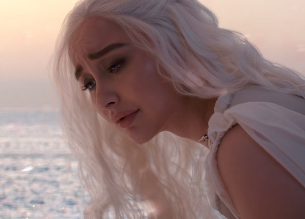 Потрясающий образ Матери драконов в новом косплее Дейенерис Таргариен из «Игры престолов» - изображение обложка