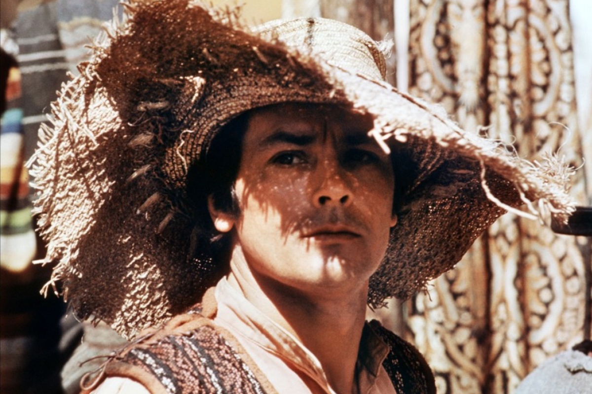 Обложка: Кадр из фильма «Зорро»