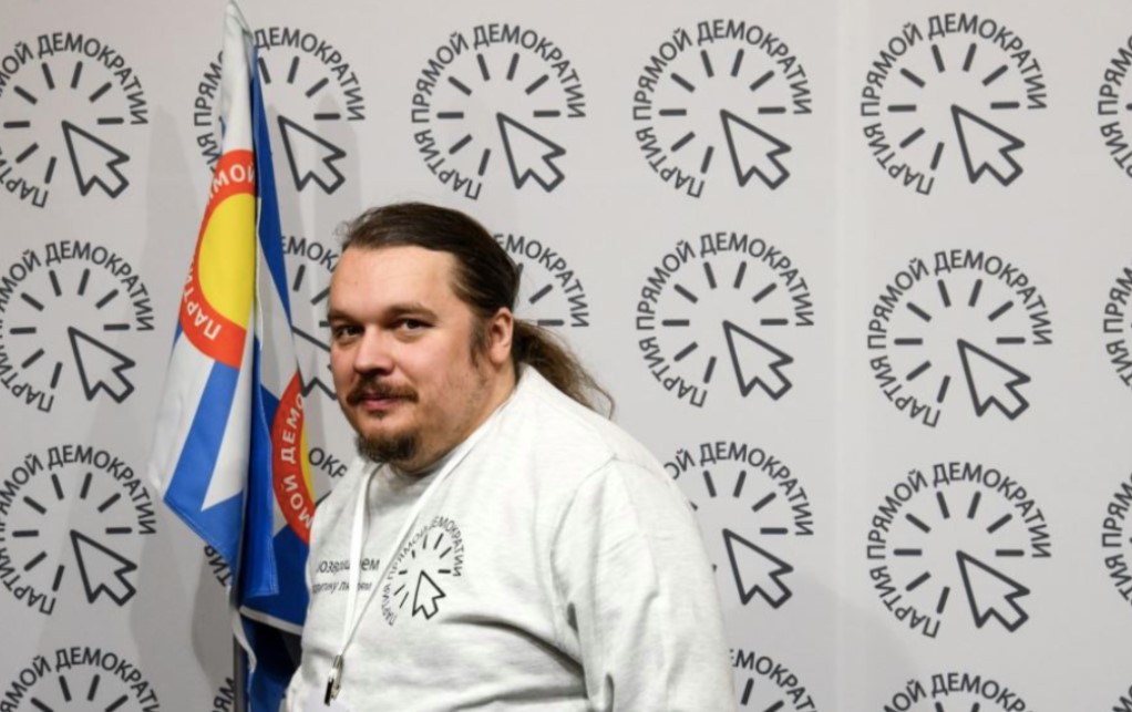 Минюст зарегистрировал «Партию прямой демократии». Ее основал один из авторов World of Tanks - изображение обложка