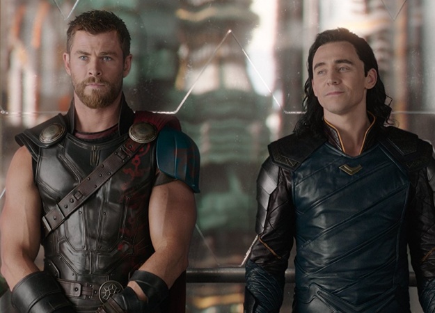 Режиссер «Тора: Рагнарек» достойно ответил на заявление, что его фильм — «самый гейский» у Marvel - изображение обложка