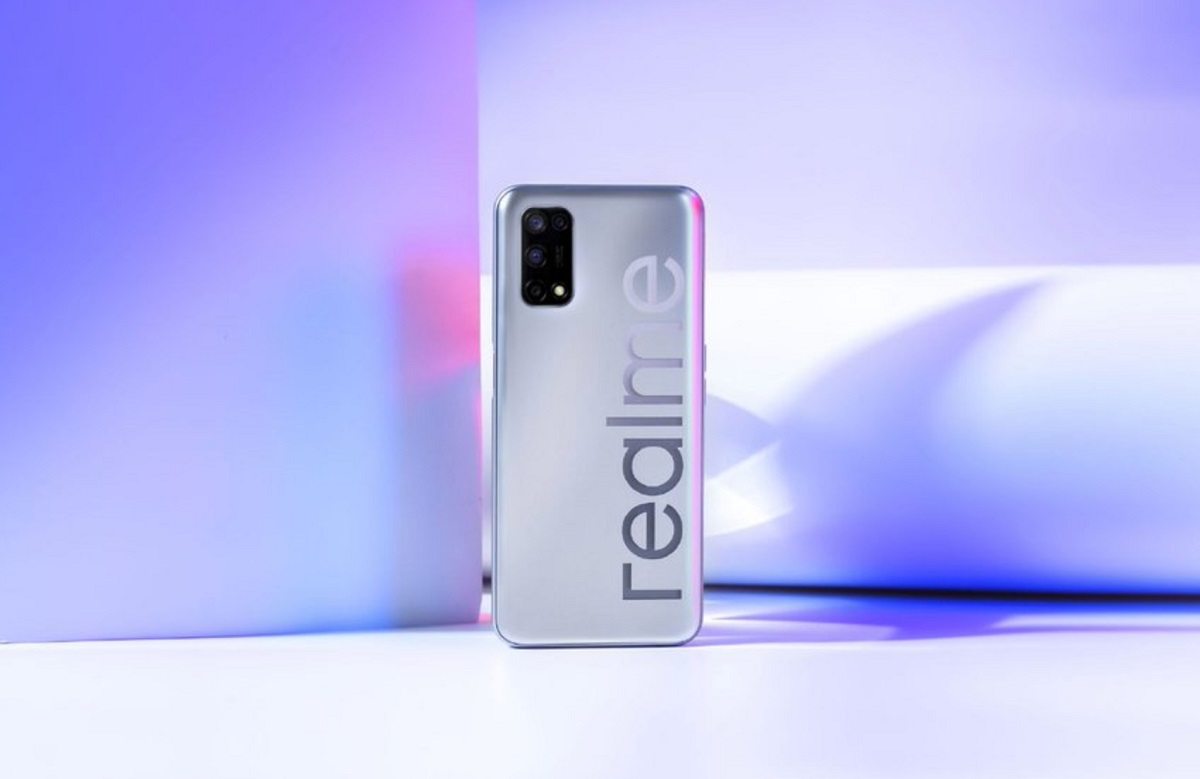 Анонс Realme V5 — бюджетный смартфон с 5G, экраном 90 Гц и батареей 5000 мАч