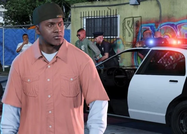 Гифка дня: сопротивление бесполезно в Grand Theft Auto 5 - изображение обложка