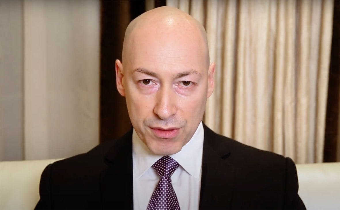 Журналист Дмитрий Гордон анонсировал новый десерт «яйца Гордона в золотой пирамиде» - изображение обложка