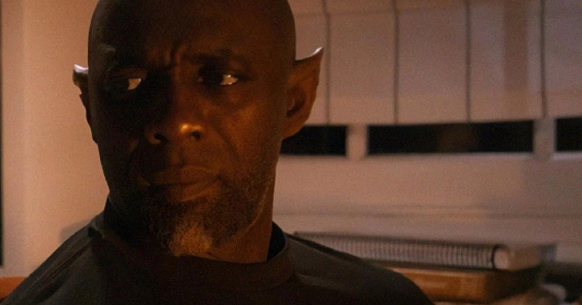 Обложка: Идрис Эльба в роли джинна из фильма «Три тысяч лет желаний»