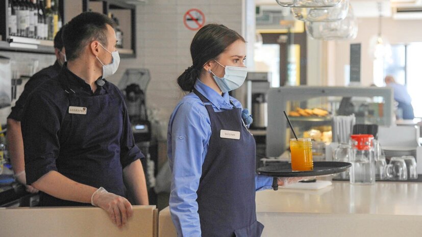 Москвичам без вакцинации или антител от COVID-19 запретили посещать кафе и рестораны - изображение обложка