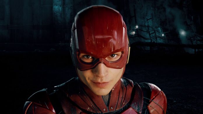 Эзра Миллер сам пишет сценарий фильма про Флэша. На кону стоит его главная роль - изображение обложка