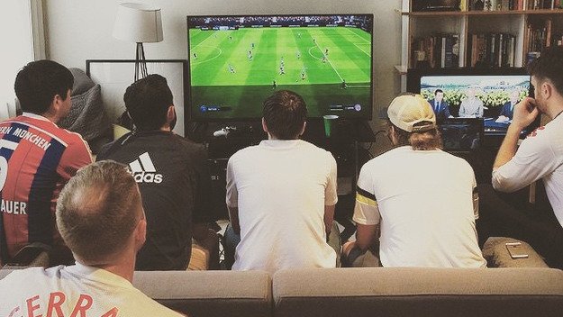 В FUT в FIFA 18 теперь нельзя поиграть вдвоем. Игроки в бешенстве! - изображение обложка