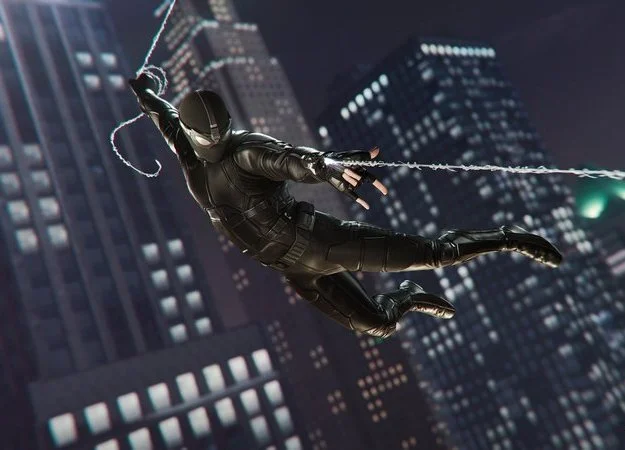 В честь выхода «Вдали от дома» в Spider-Man для PS4 добавили пару новых костюмов - изображение обложка
