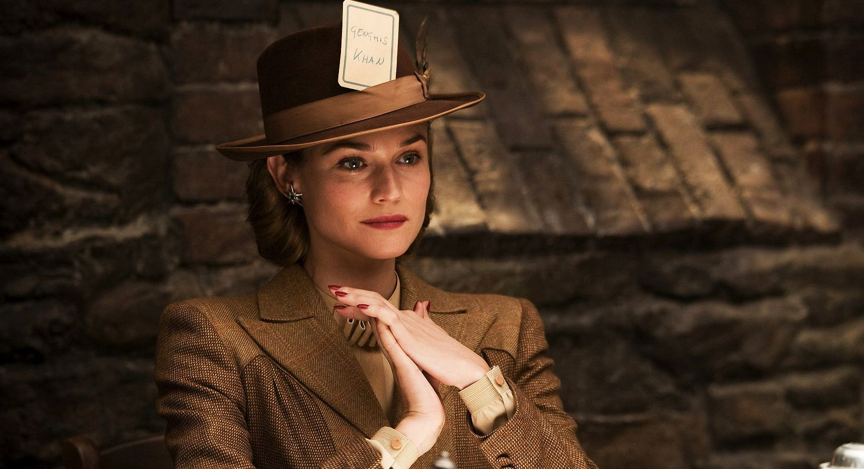 Обложка: кадр из фильма «Бесславные ублюдки» (2009)