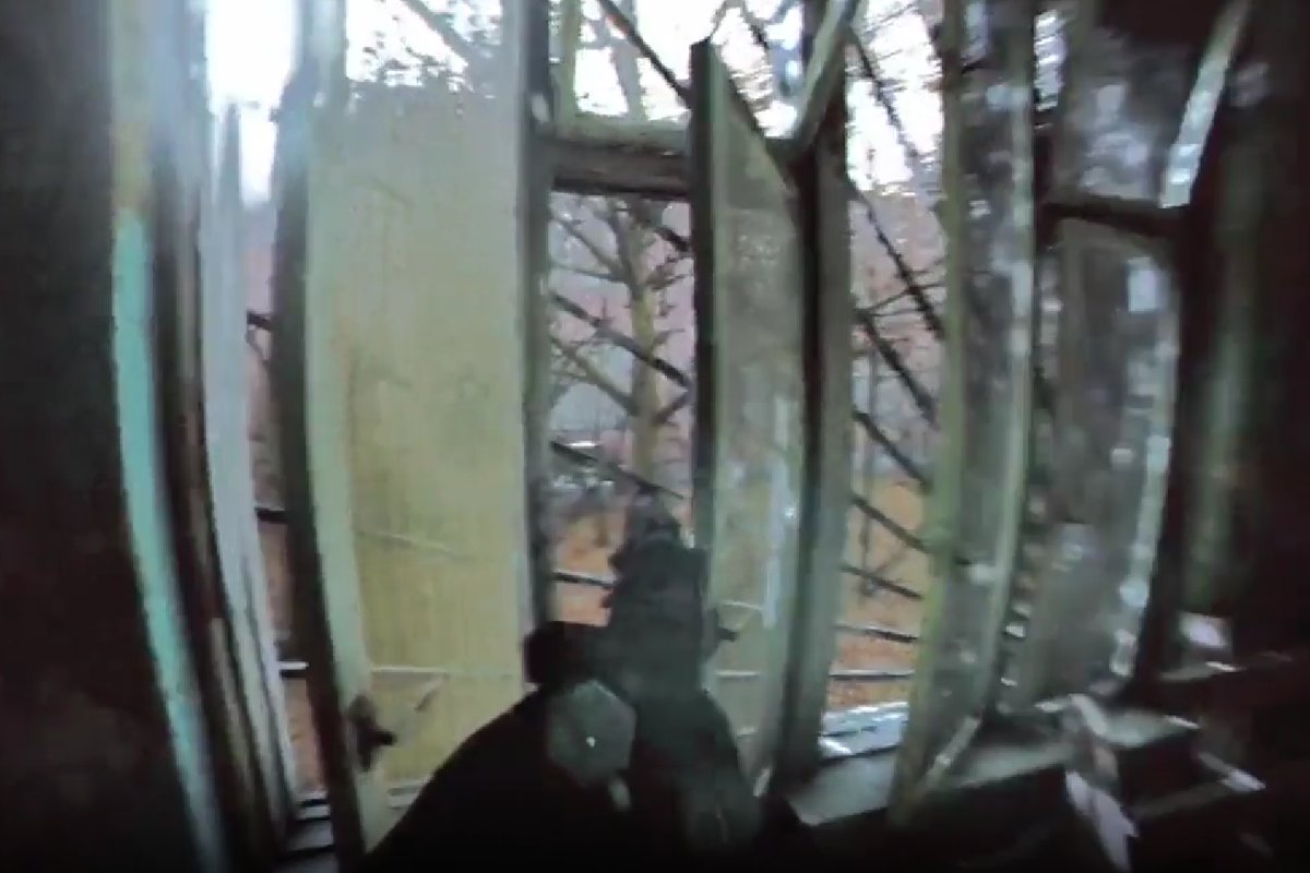 Обложка: кадр из ролика esankiy