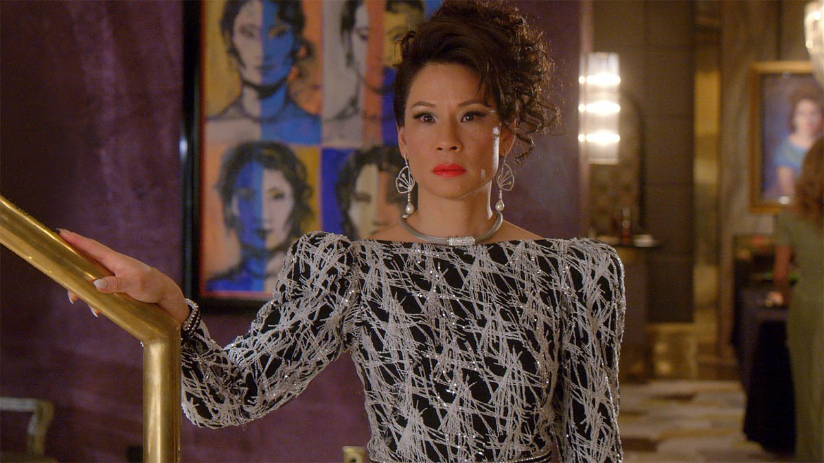 Обложка: кадр из сериала «Почему женщины убивают» (2019—2021)