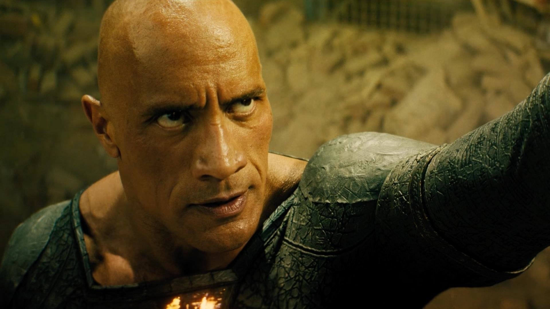 Обложка: кадр из фильма «Чёрный Адам» (2022)