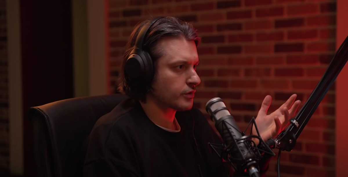 Обложка: Илья Найшуллер // скриншот «Канобу»