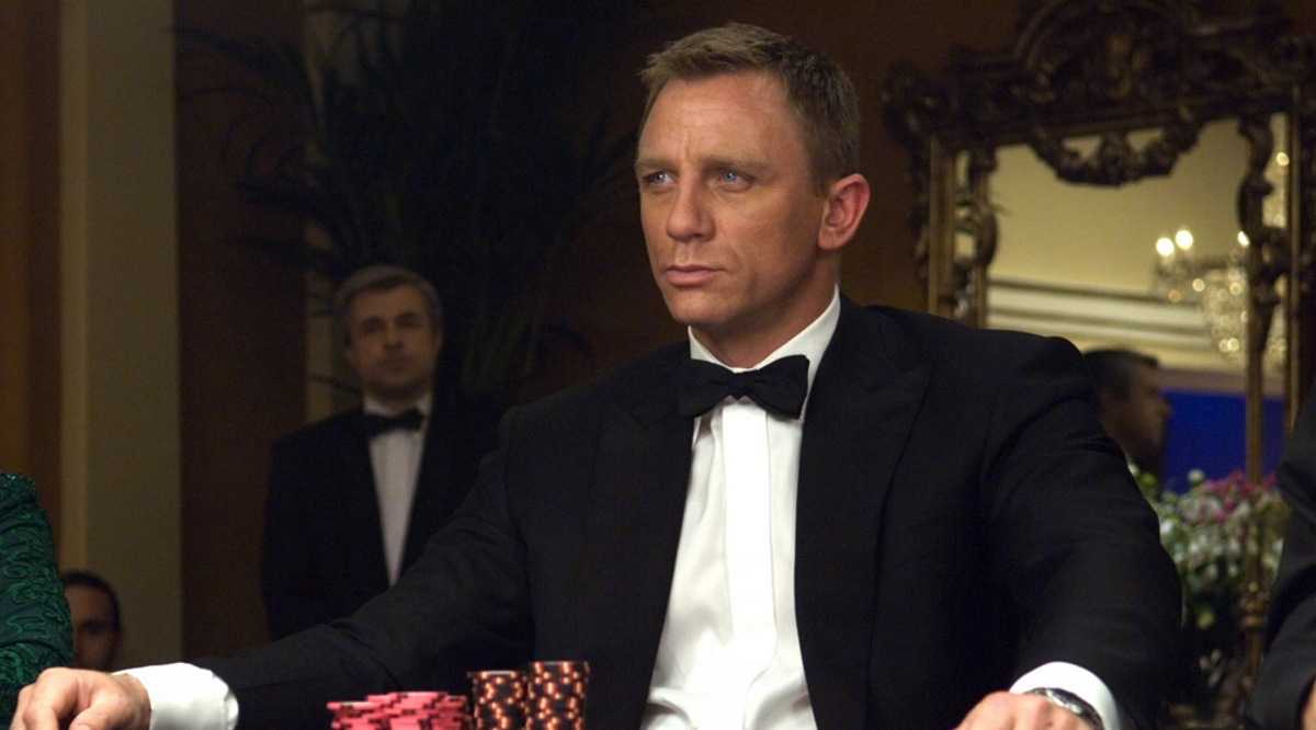 Обложка: кадр из фильма «Казино Рояль» (2006)