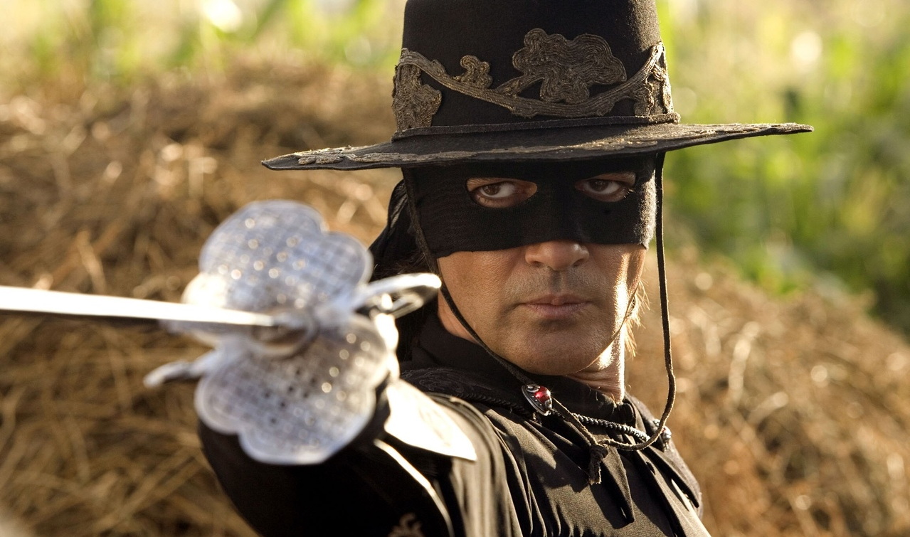 Обложка: кадр из фильма «Маска Зорро»