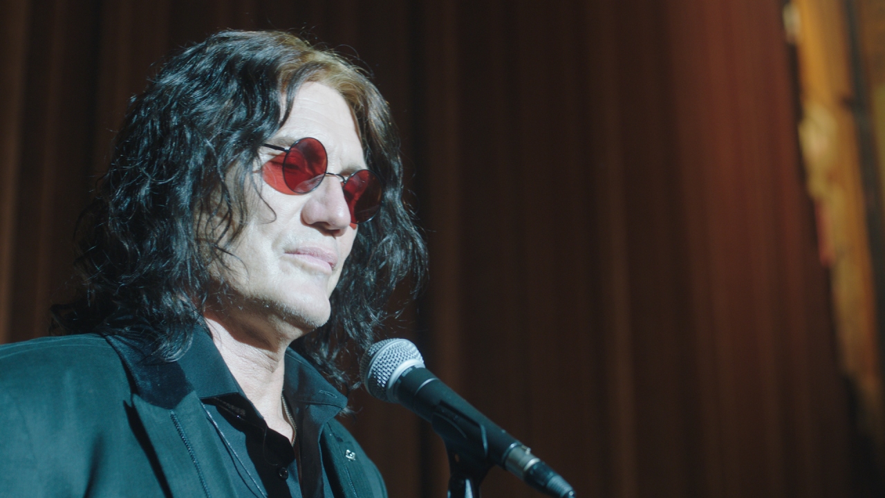 Обложка: Дольф Лундгрен в фильме «Разборки в Одессе»