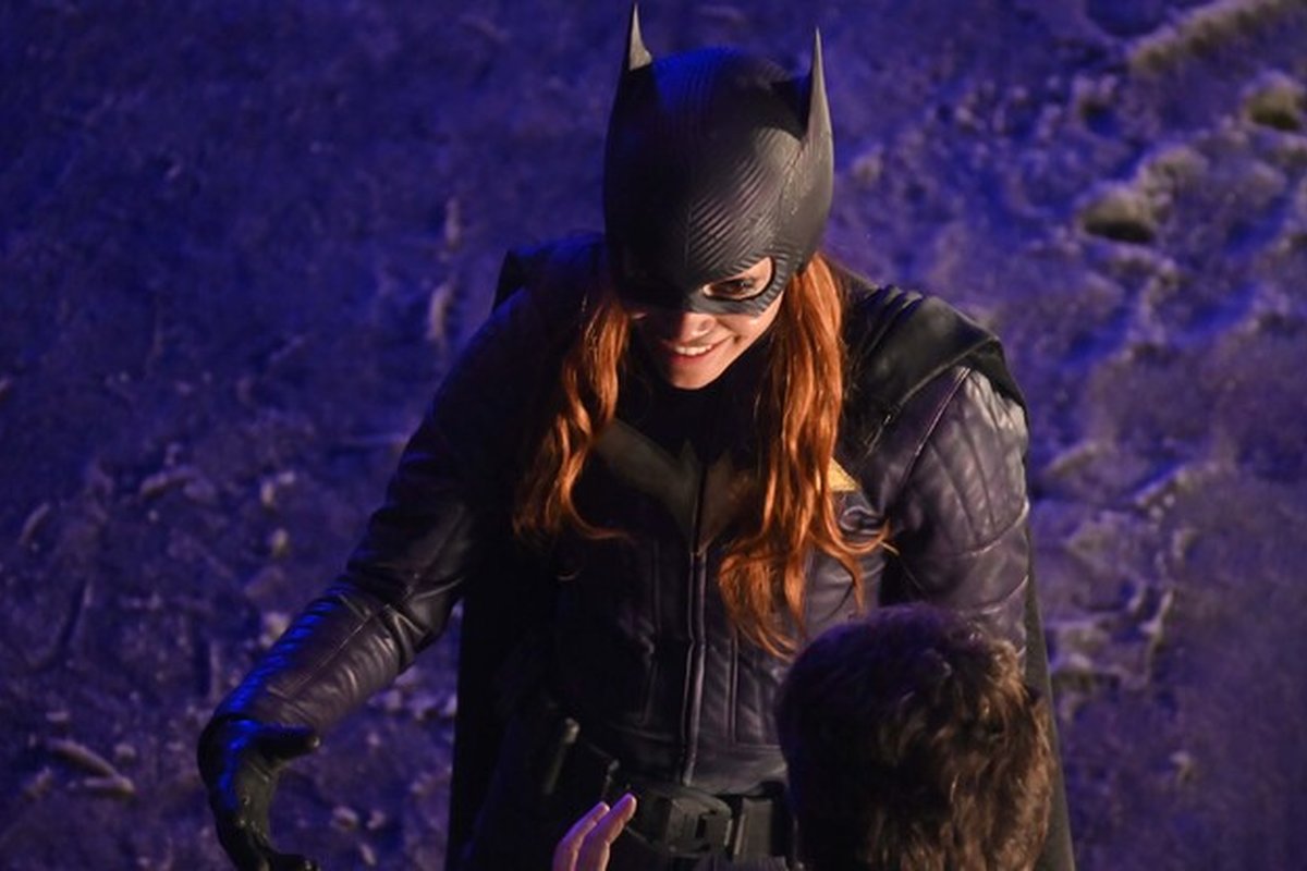 Обложка: кадр со съёмок ленты «Бэтгёрл»