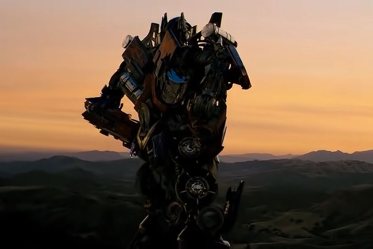 Обложка: кадр из фильма «Трансформеры»