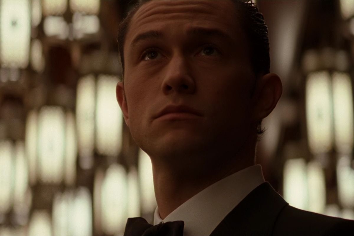 Обложка: кадр из фильма «Начало»