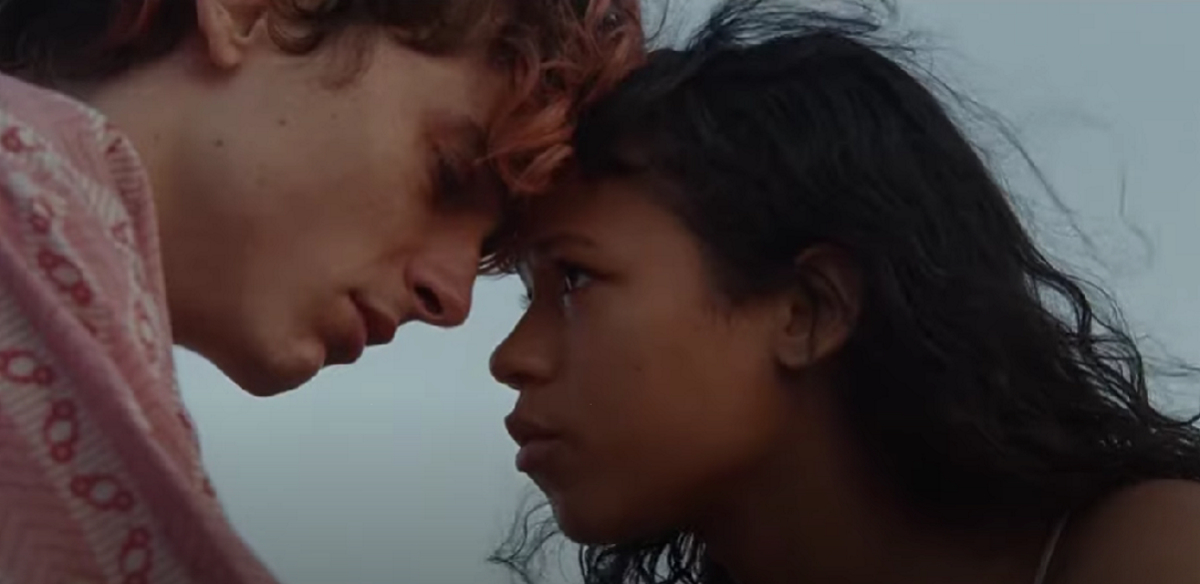 Обложка: кадр из тизера «Целиком и полностью» (2022)