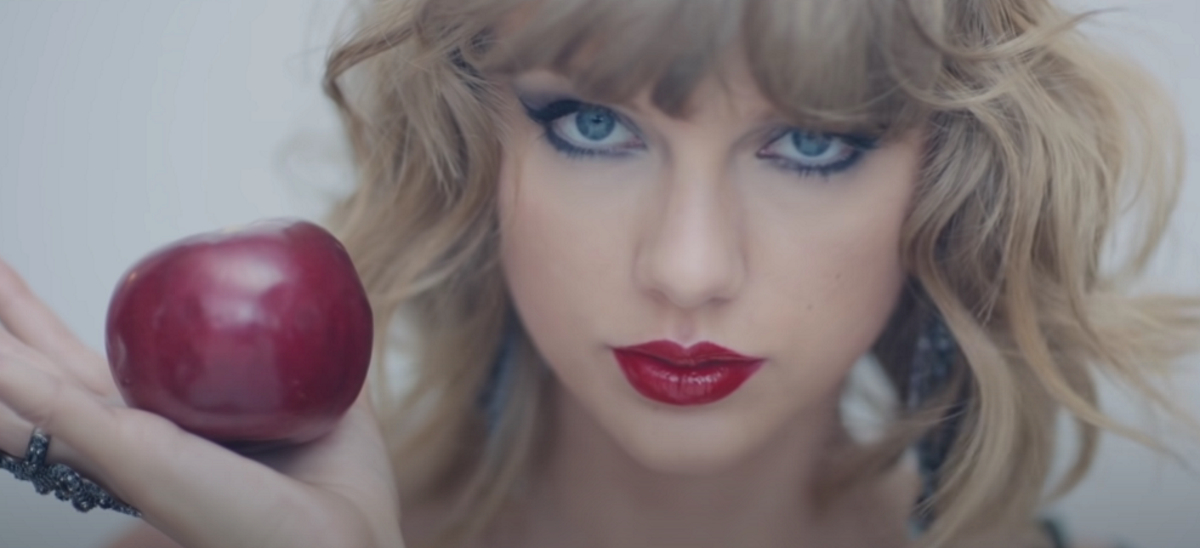 Обложка: кадр из клипа Blank Space // YouTube-канал Taylor Swift