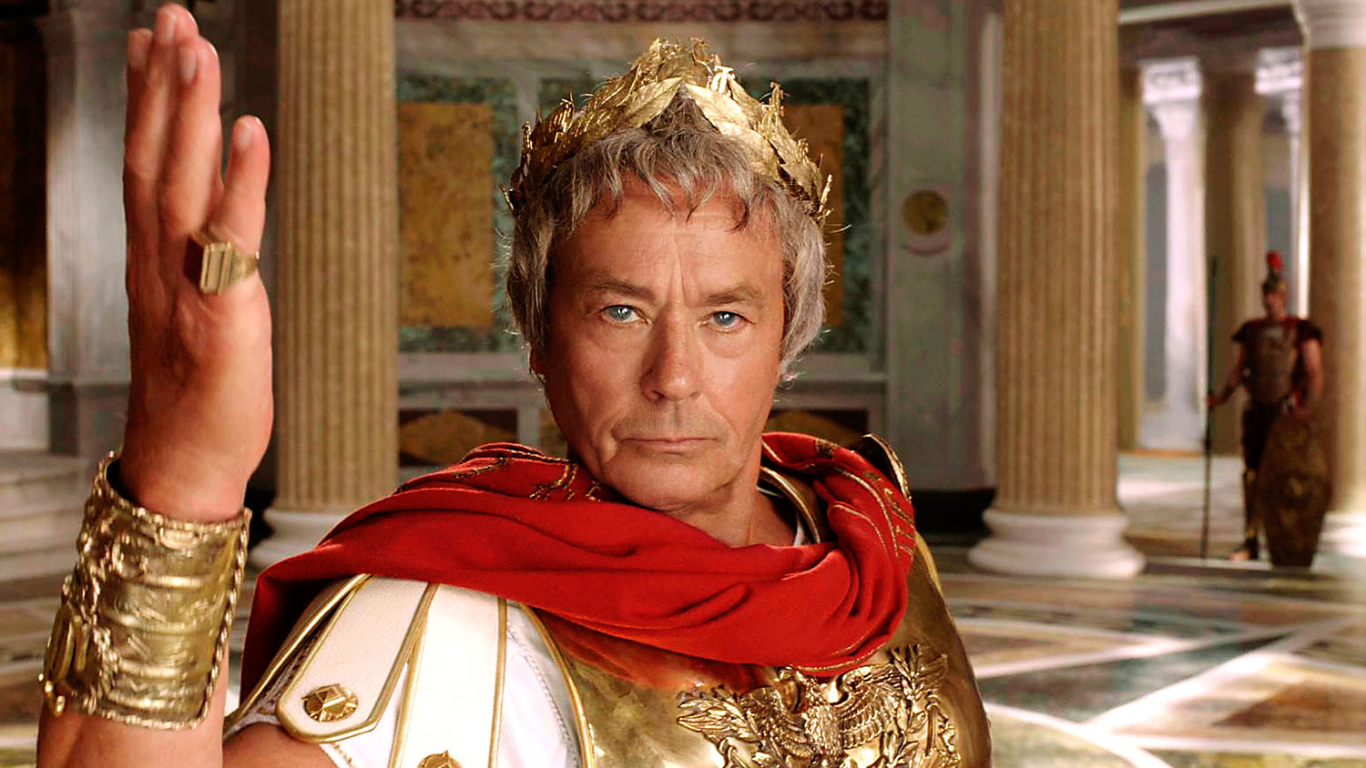 Обложка: Ален Делон в фильме «Астерикс на Олимпийских играх» (2008)