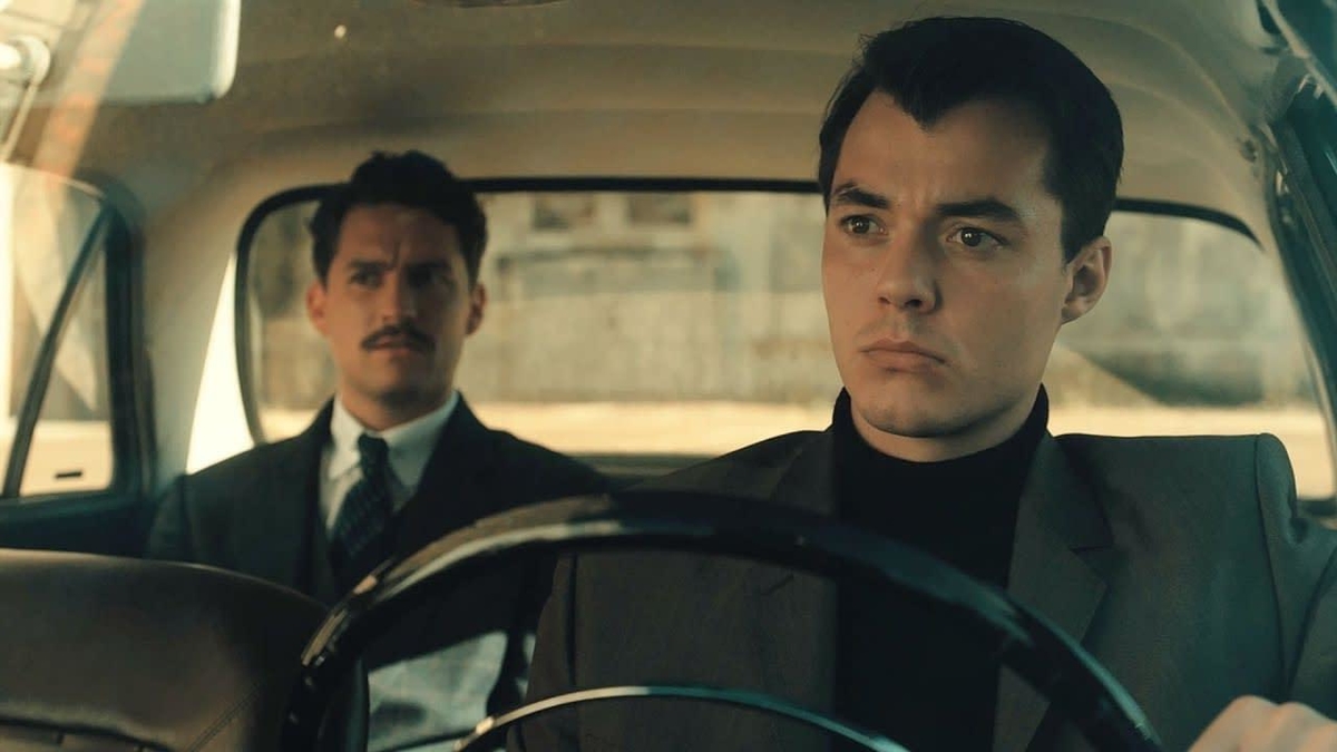 Обложка: кадр из сериала «Пенниуорт»