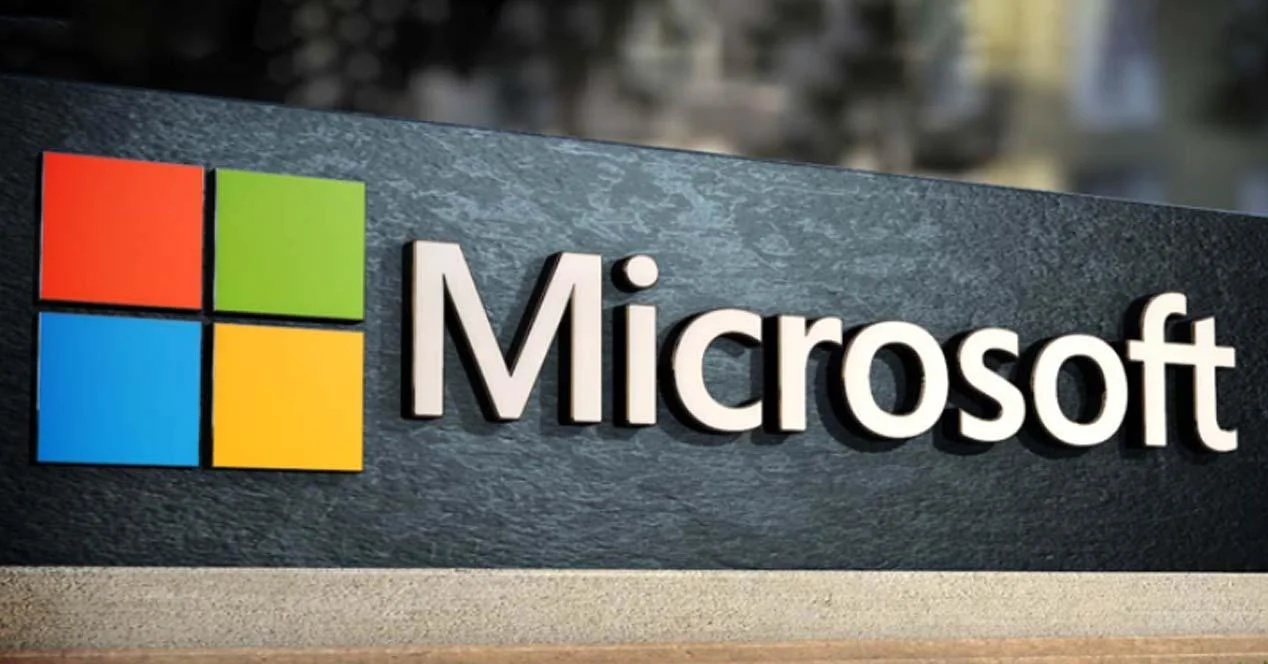Microsoft официально сообщила о сокращении штата - изображение обложка