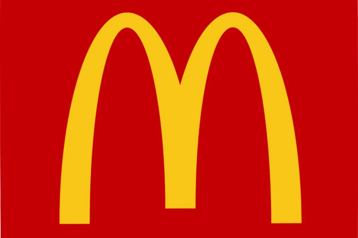 Обложка: лого McDonald's