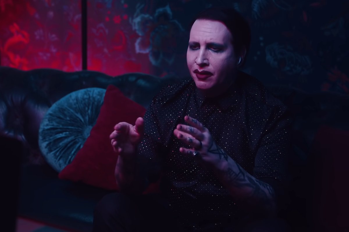 Обложка: кадр из интервью Мэрилина Мэнсона Apple Music